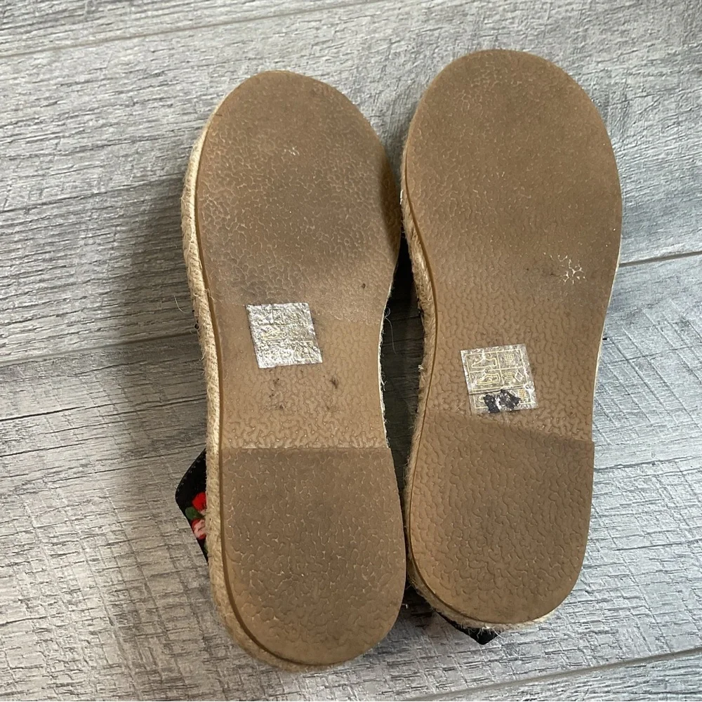 Urban‎ Outfitters Aloha Tropical Espadrilles Size 6